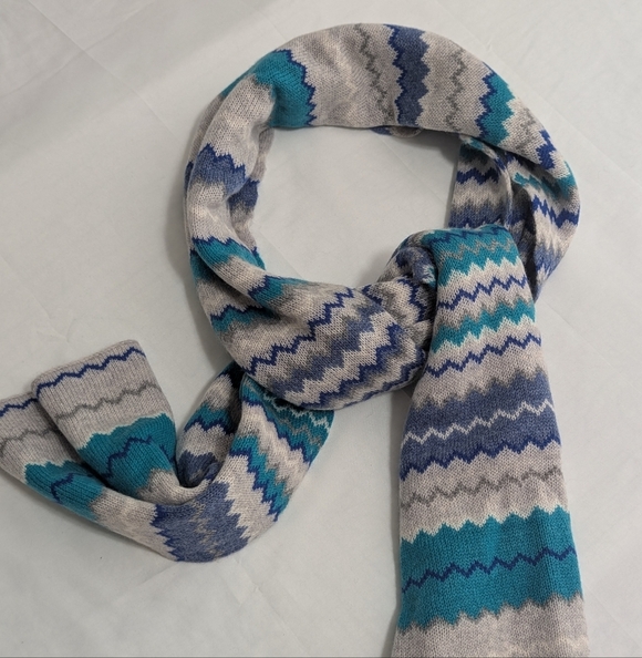 NWT Halogen 100% Cashmere Chevron Patterned Oblong Scarf - Picture 4 of 10